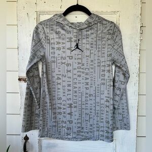 BOYS, JORDAN, DRI-FIT HOODED PULLOVER WITH ACCOLADES PRINT. SIZE M(10/12)